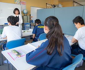 家庭のようなあたたかさ　学びあい共に伸びていく環境